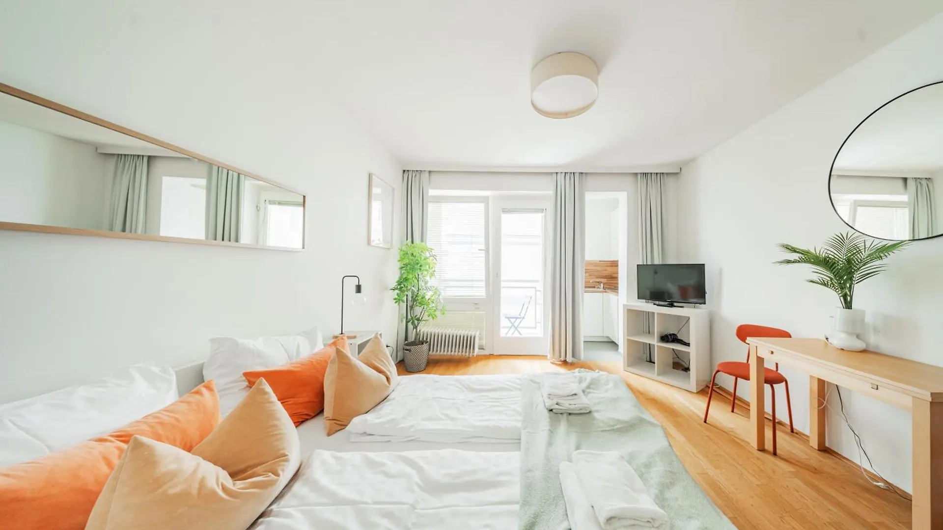 Studio Next To Karlskirche Vienna Austria