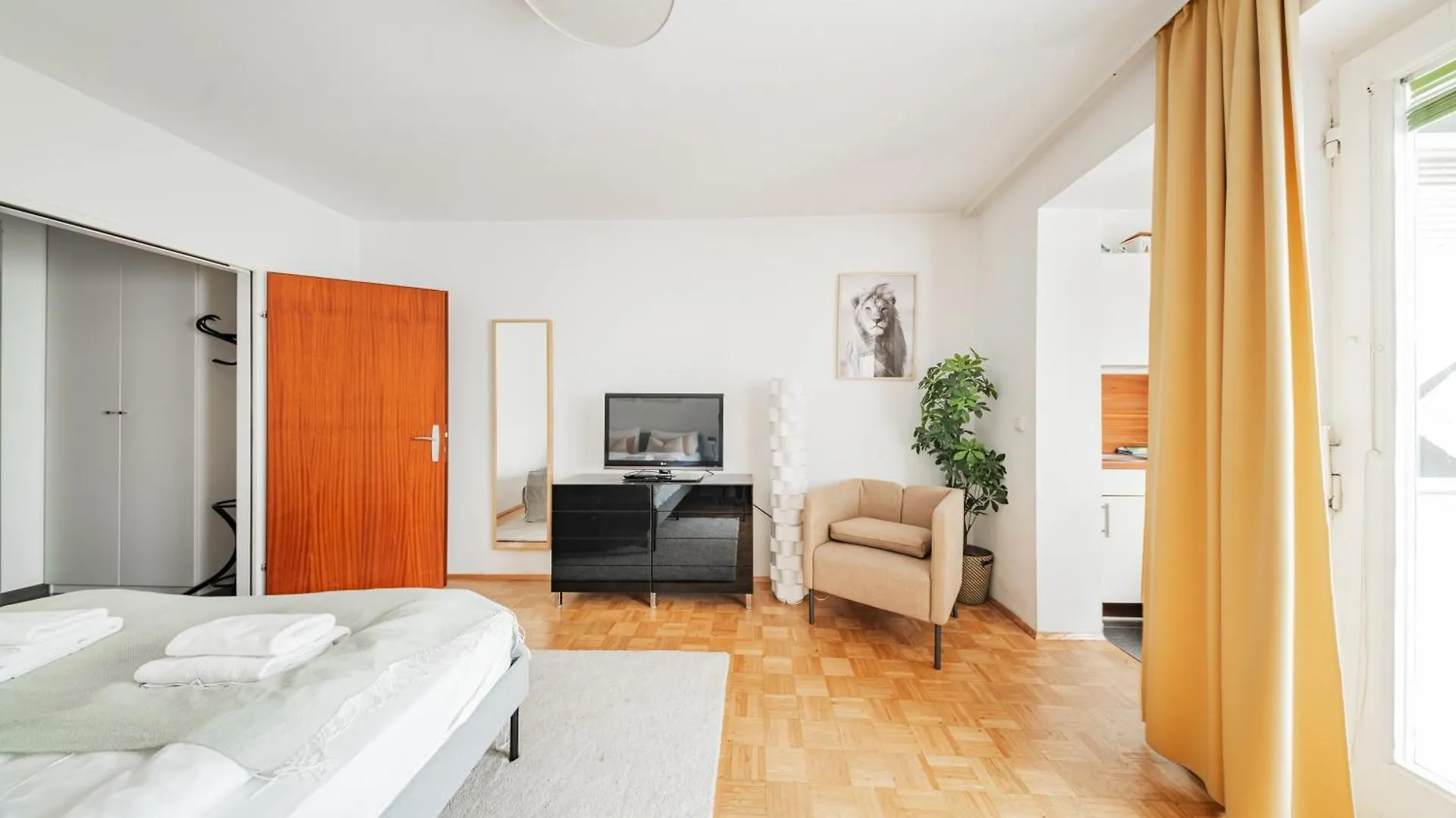 Apartment Studio Next To Karlskirche Vienna Austria
