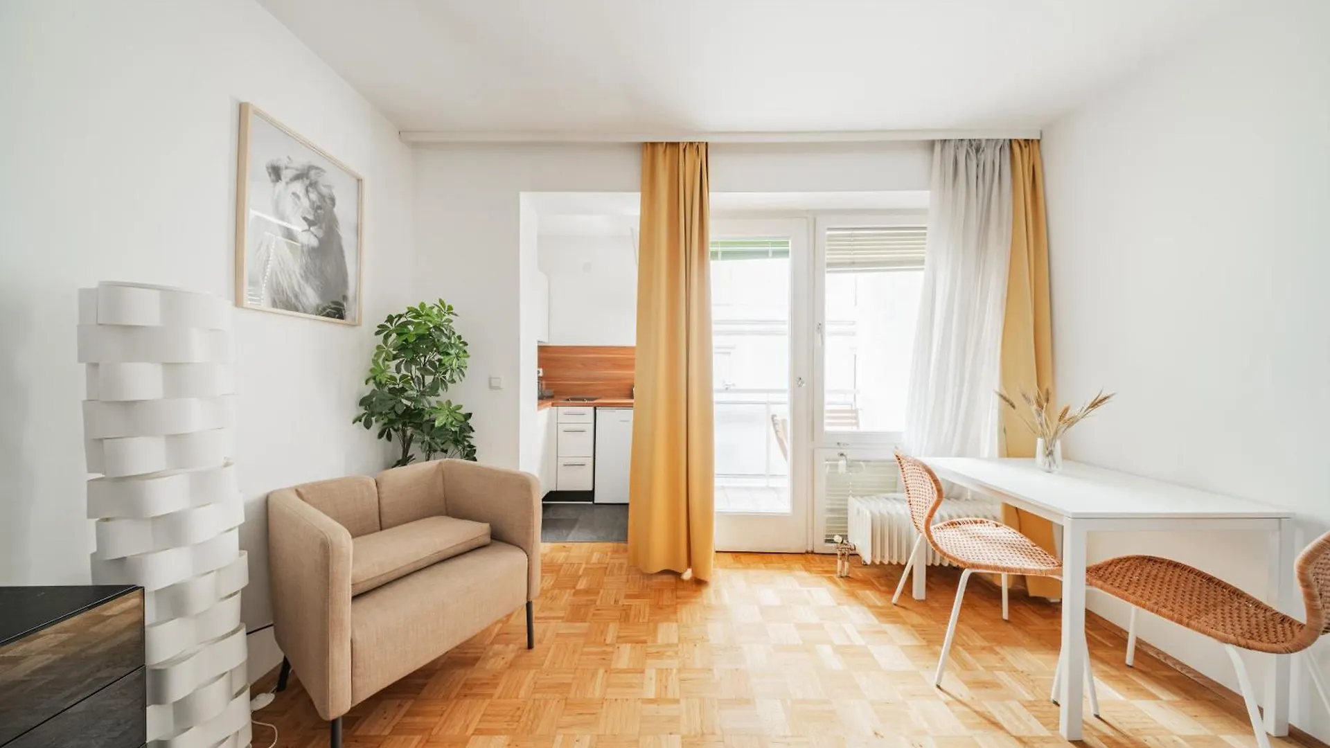 Apartment Studio Next To Karlskirche Vienna