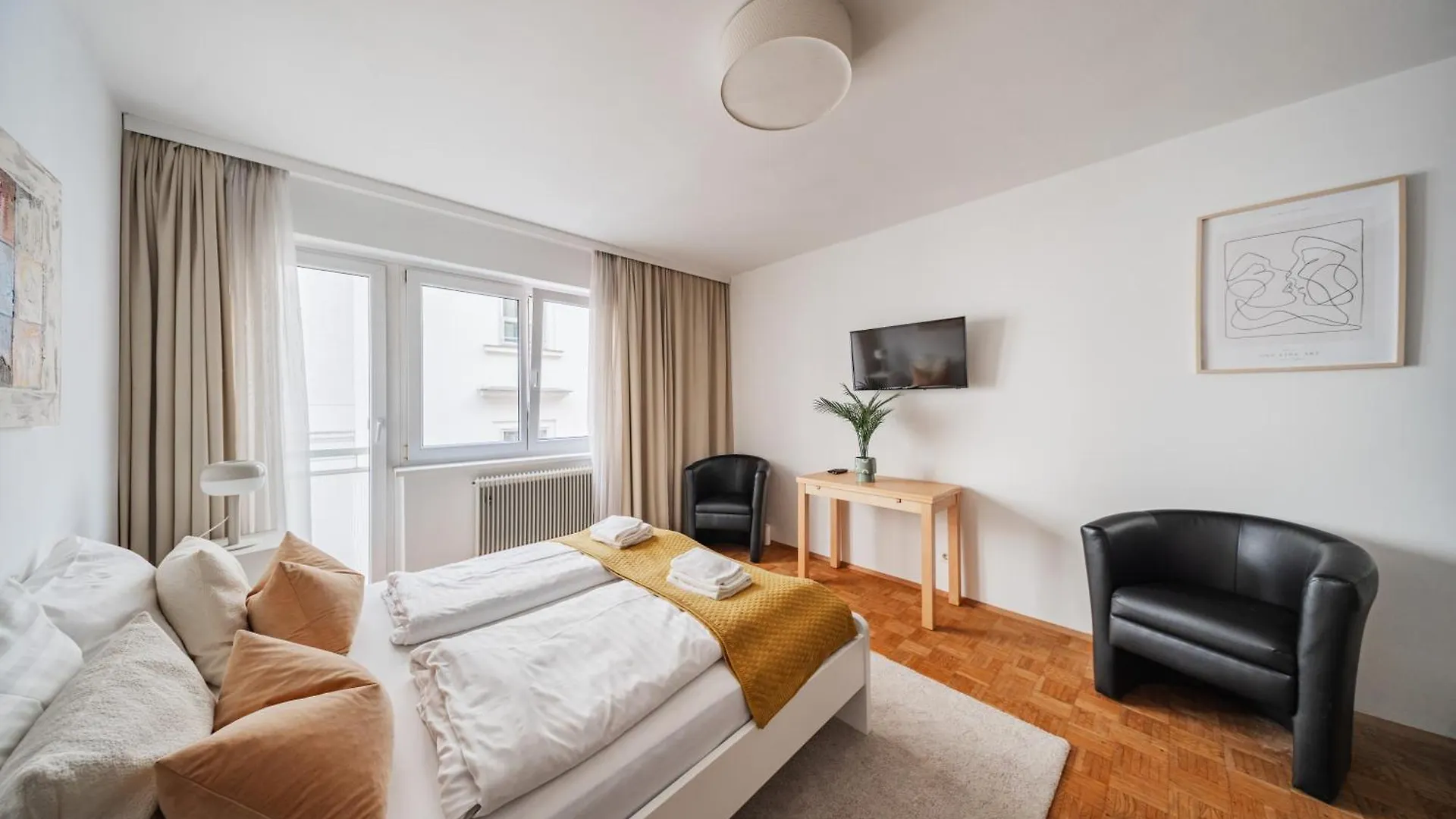 Studio Next To Karlskirche Vienna