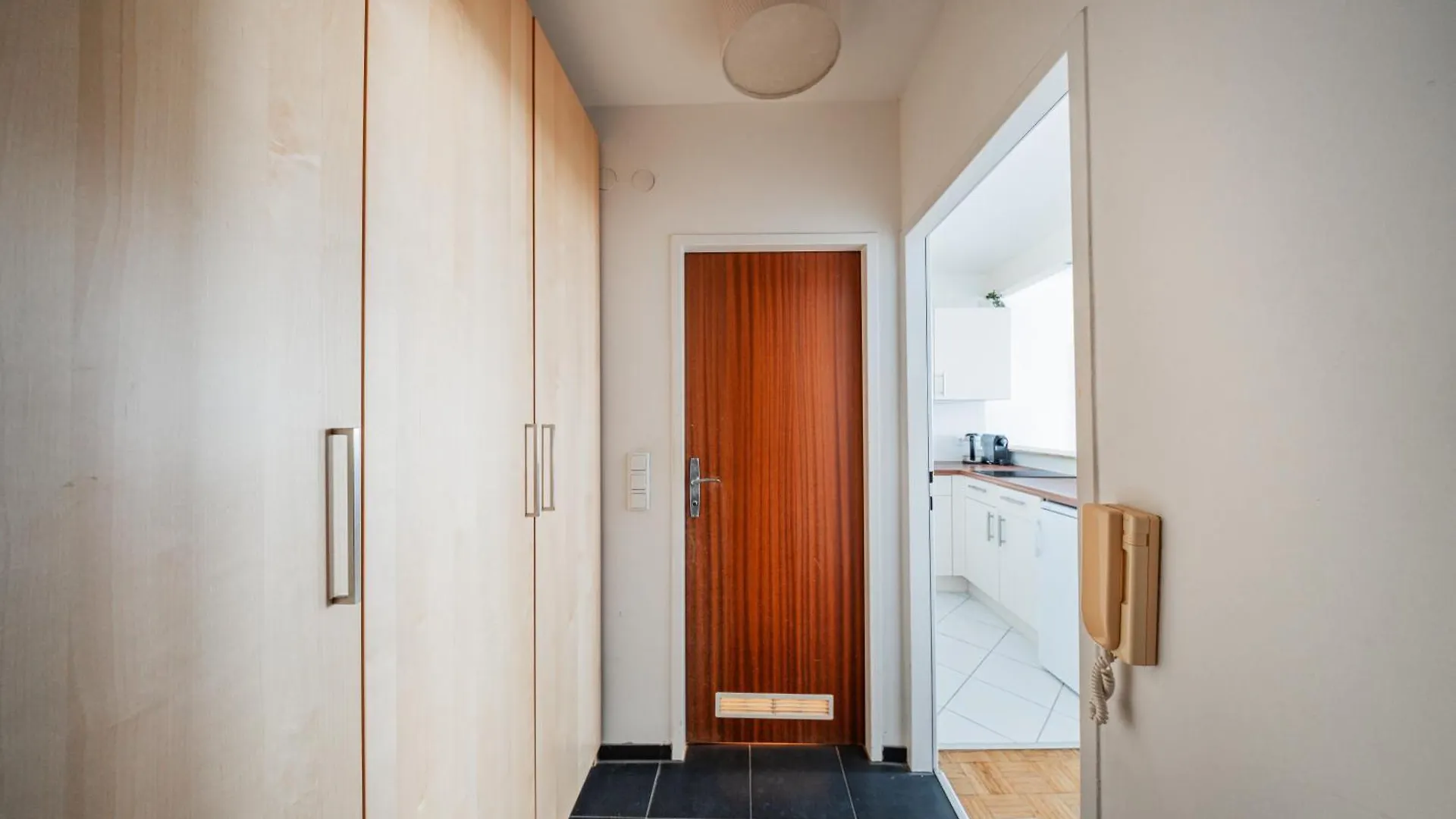 Studio Next To Karlskirche Vienna Apartment