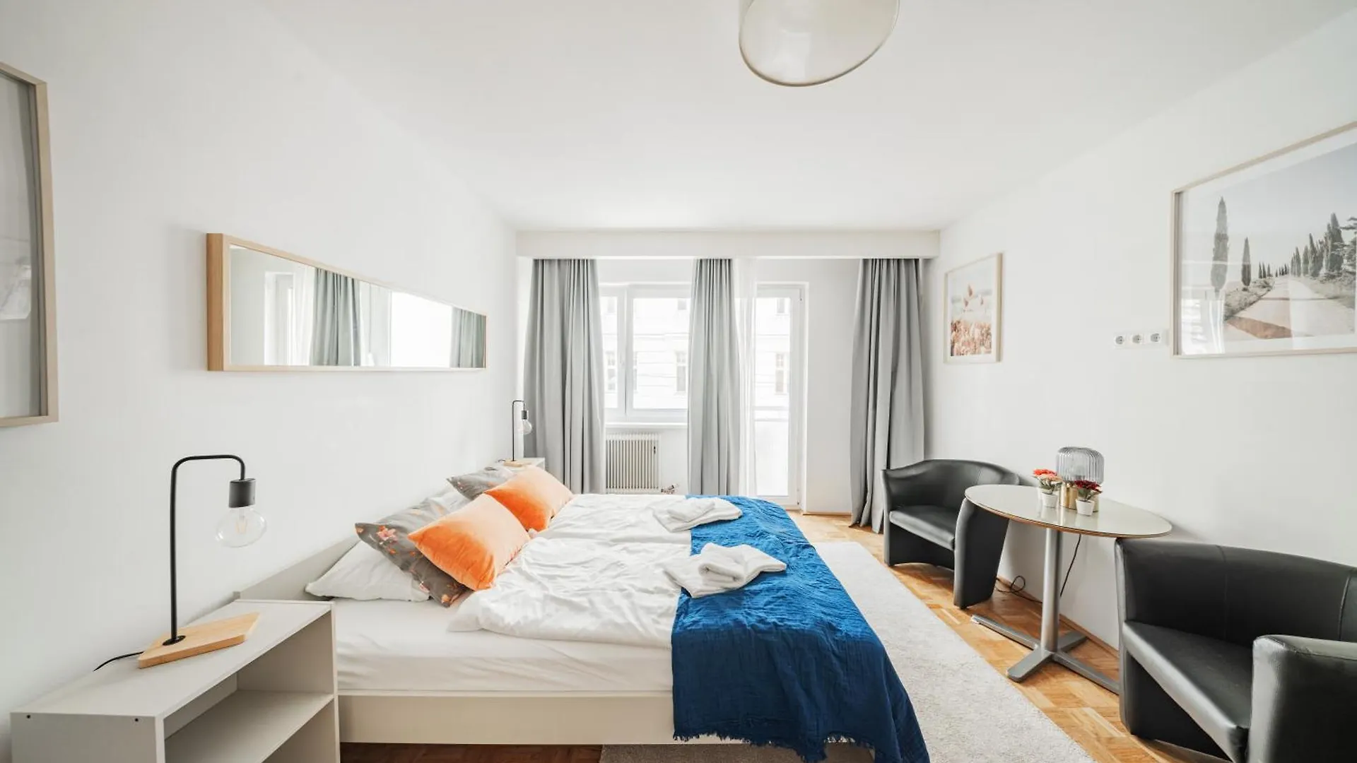 Apartment Studio Next To Karlskirche Vienna