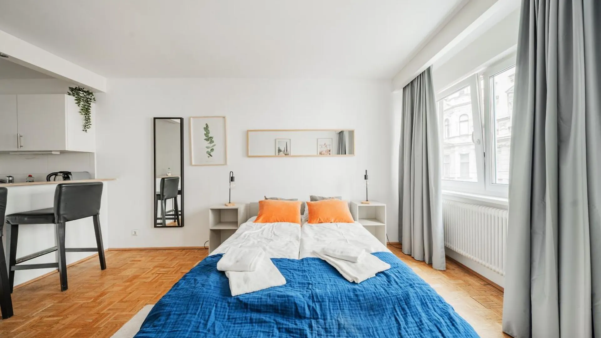 Apartment Studio Next To Karlskirche Vienna
