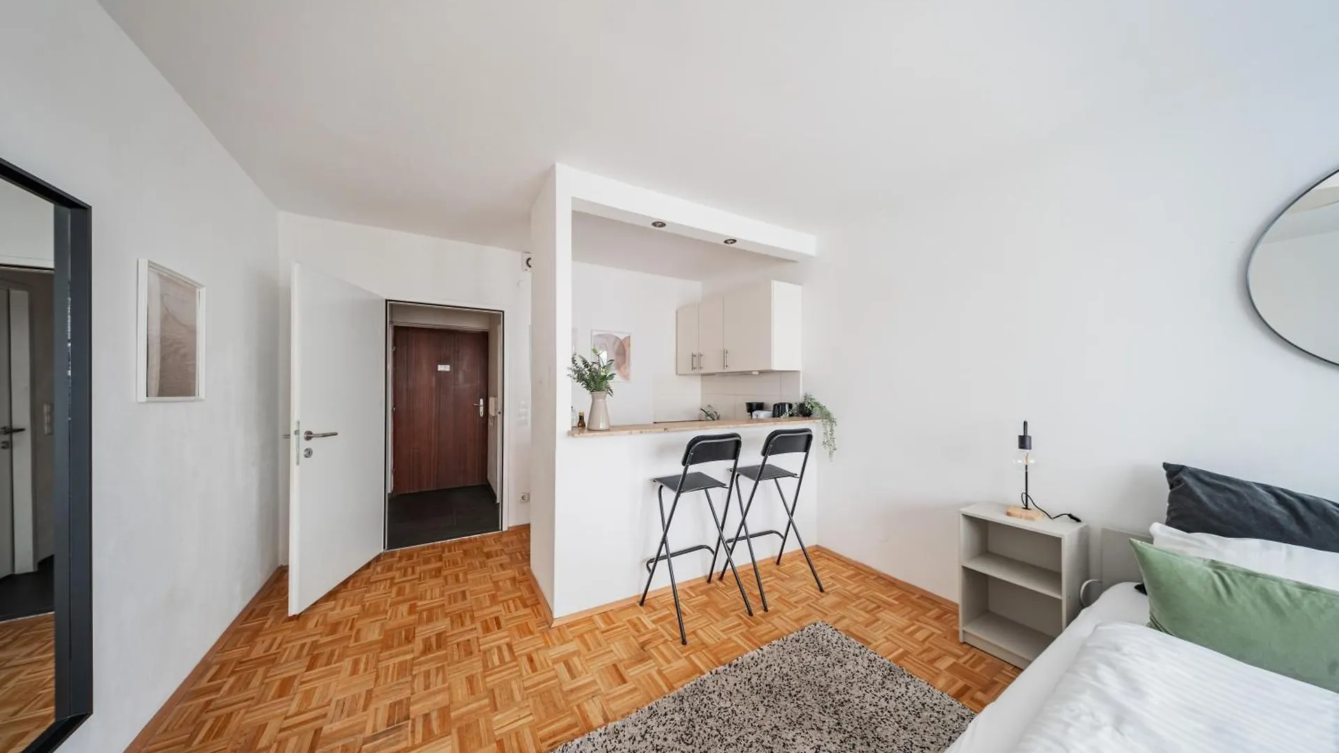 Studio Next To Karlskirche Vienna 0*,  Austria