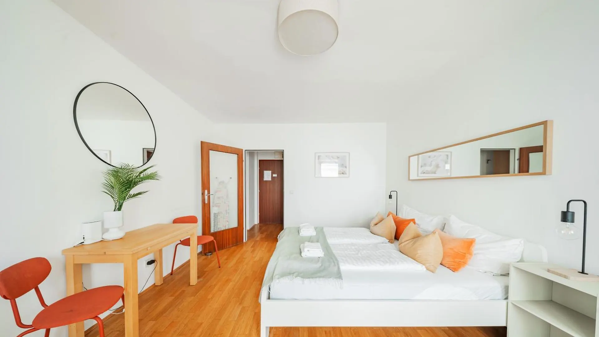 Studio Next To Karlskirche Viena
