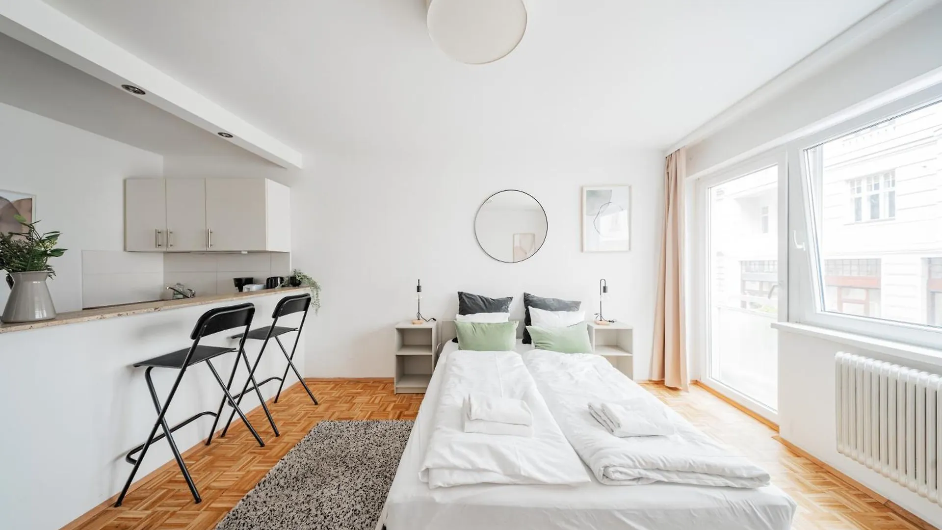 Studio Next To Karlskirche Viena